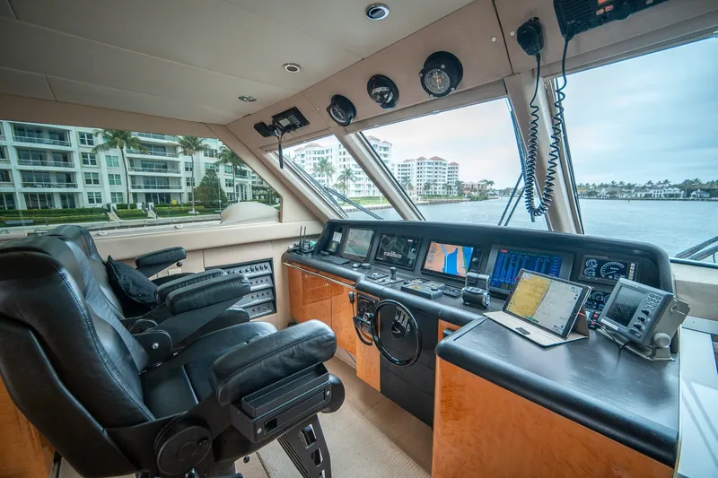 Slide: The Image of Lazzara 76 - Dare to Dream - Helm 2000 / 2014 76’ Lazzara Skybridge - Dare to Dream - 5999495