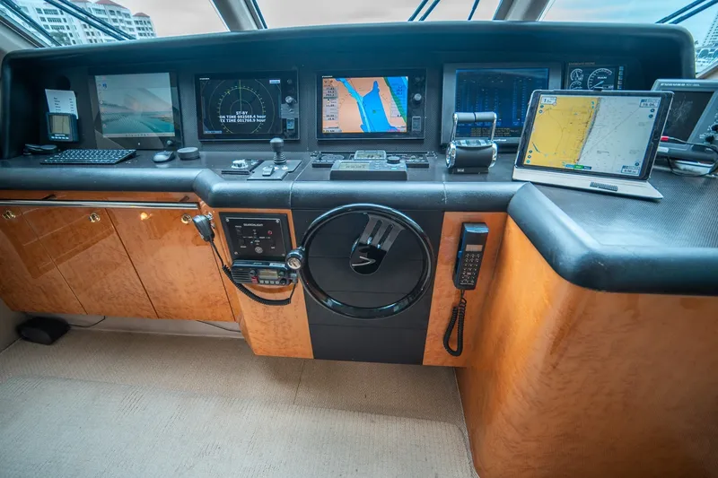 Slide: The Image of Lazzara 76 - Dare to Dream - Helm 2000 / 2014 76’ Lazzara Skybridge - Dare to Dream - 5999497