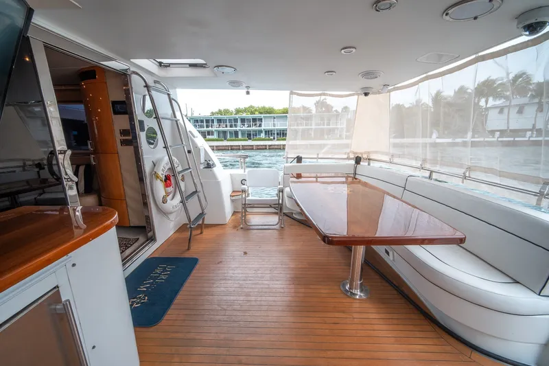 Slide: The Image of Lazzara 76 - Dare to Dream - Cockpit 2000 / 2014 76’ Lazzara Skybridge - Dare to Dream - 5999505