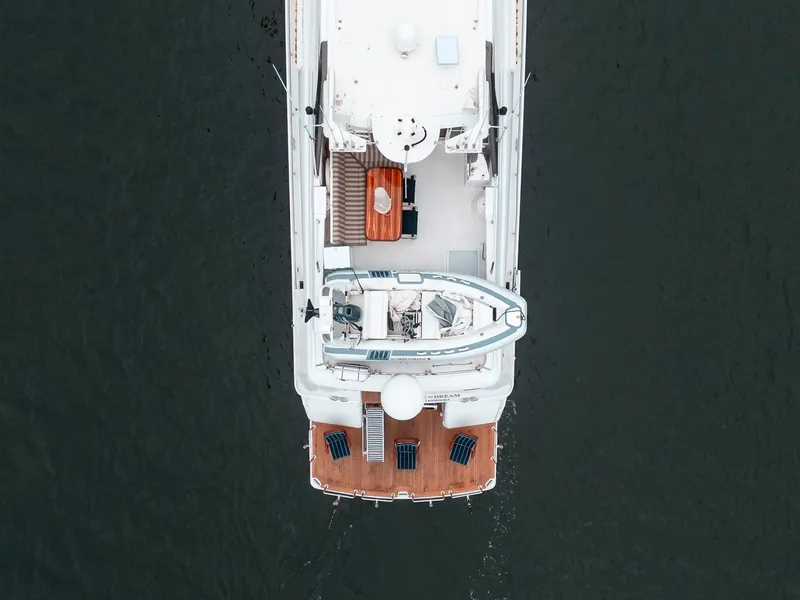 Slide: The Image of Lazzara 76 - Dare to Dream - Profile 2000 / 2014 76’ Lazzara Skybridge - Dare to Dream - 5999514