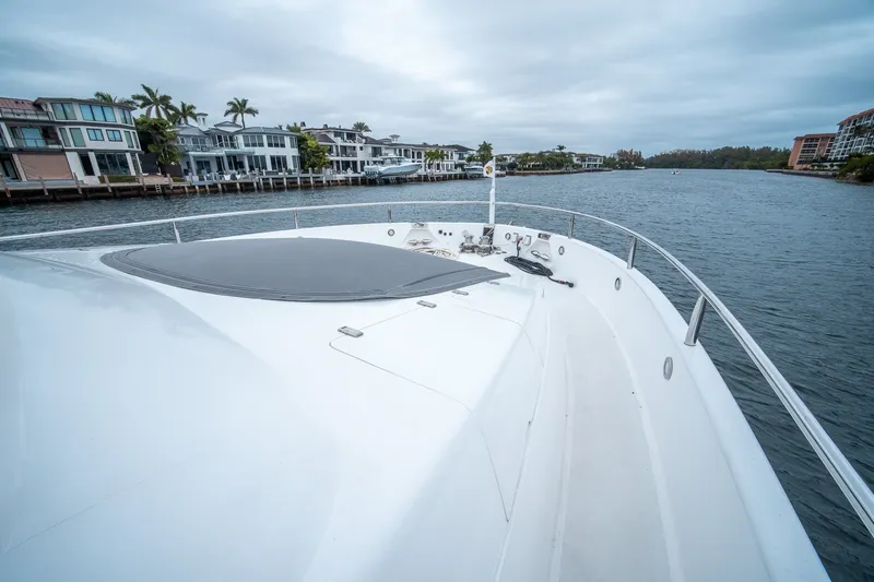 Slide: The Image of Lazzara 76 - Dare to Dream - Bow 2000 / 2014 76’ Lazzara Skybridge - Dare to Dream - 5999507