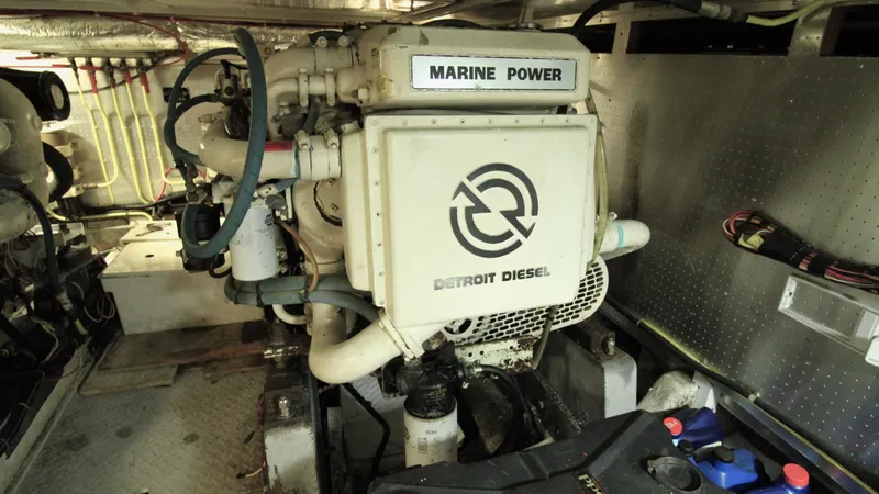 Slide: The Image of Jefferson 52 Rivanna Cockpit MY 1995 - 5999597