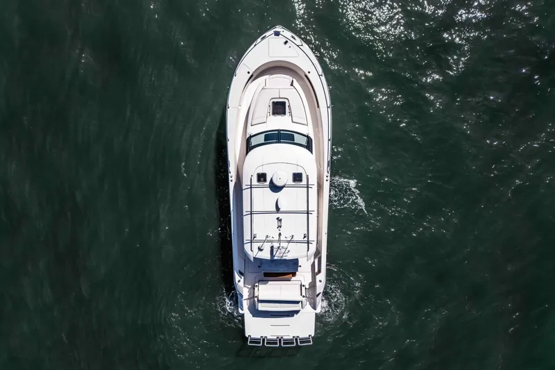 Slide: The Image of 2016 Tiara Q44 LIVIMAC - 5999777