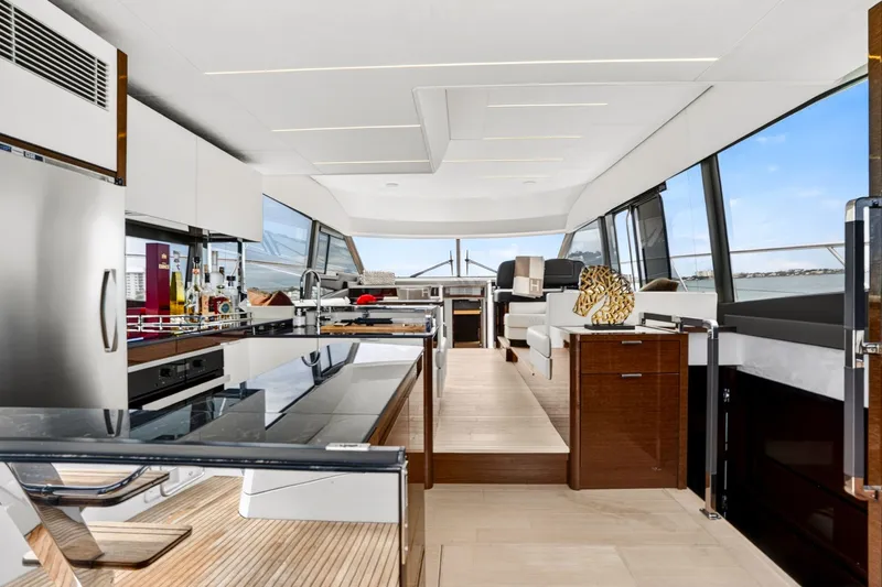 Slide: The Image of Prestige 590 2023 - 6054062