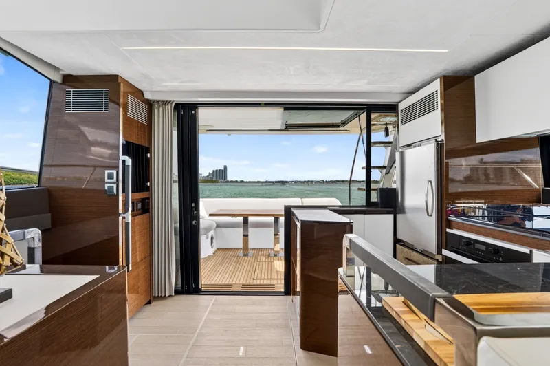 Slide: The Image of Prestige 590 2023 - 6054066