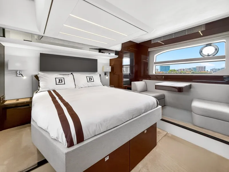 Slide: The Image of Prestige 590 2023 - 6054067