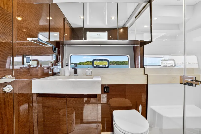 Slide: The Image of Prestige 590 2023 - 6054078