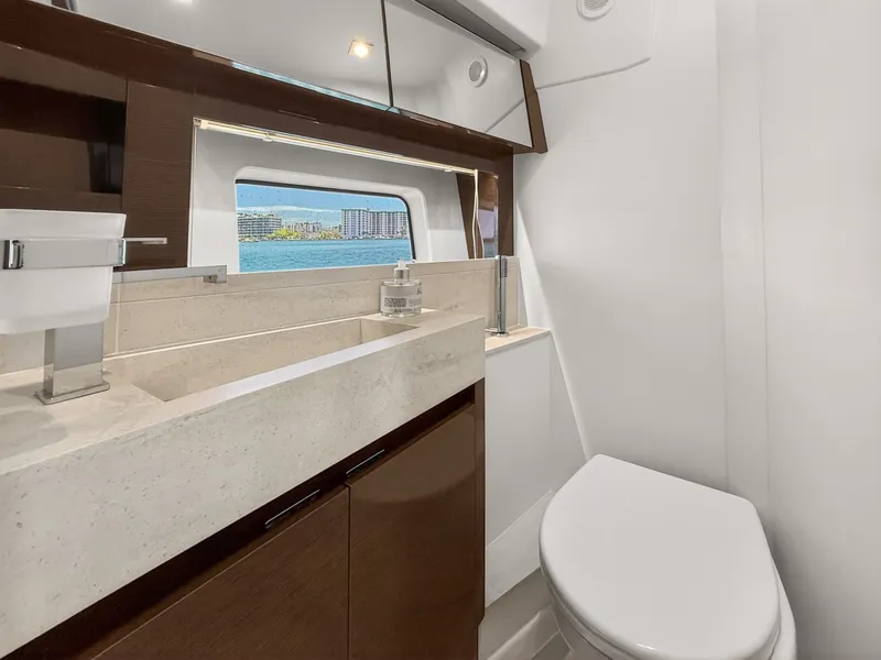 Slide: The Image of Prestige 590 2023 - 6054082