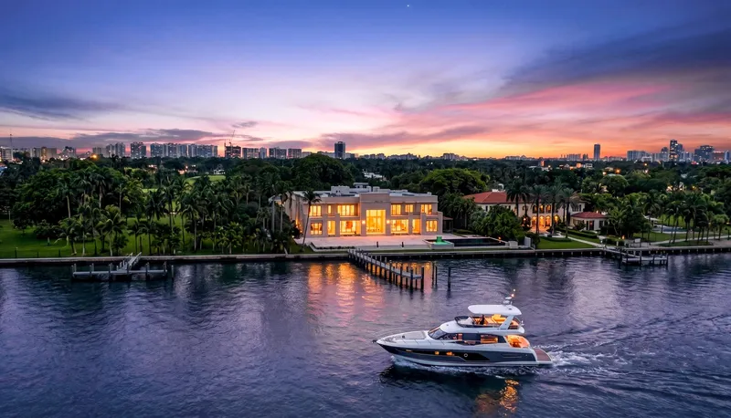 Slide: The Image of Prestige 590 2023 - 6054105