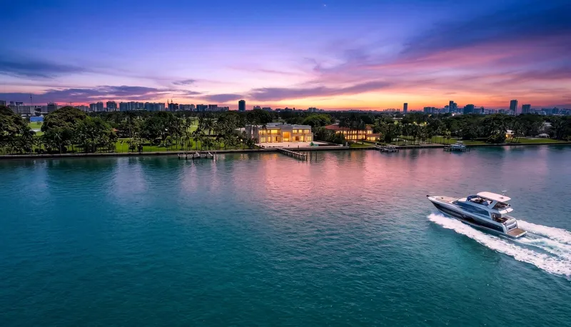 Slide: The Image of Prestige 590 2023 - 6054106