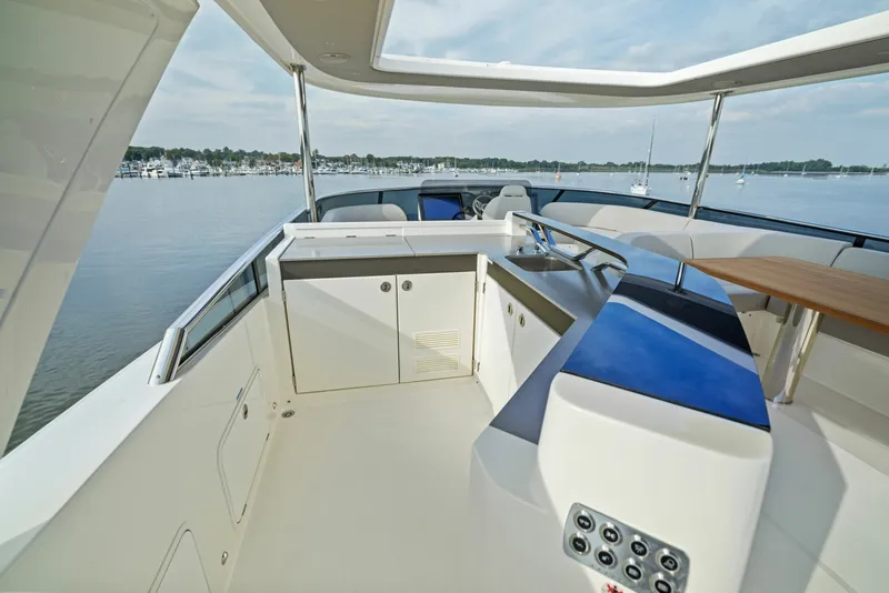 Slide: The Image of Absolute Navetta 64 2024 - 6000313