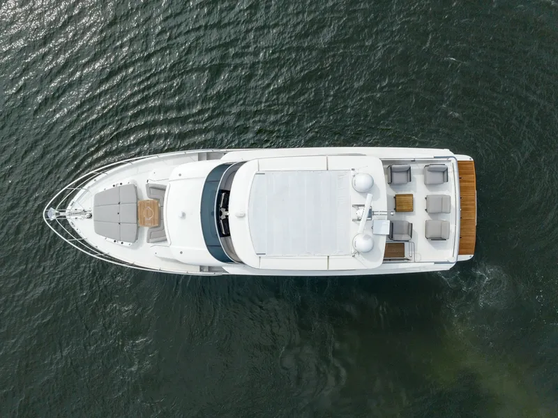 Slide: The Image of Absolute Navetta 64 2024 - 6000266