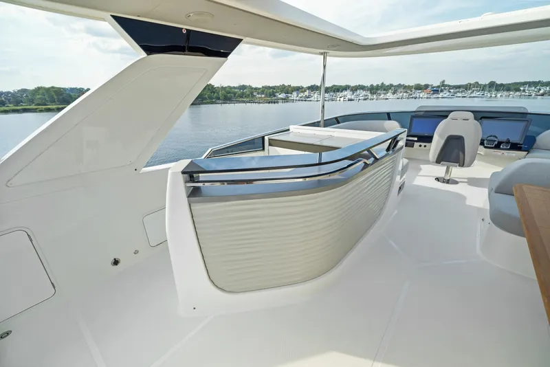 Slide: The Image of Absolute Navetta 64 2024 - 6000314