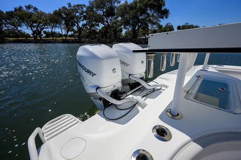 Slide: The Image of Yellowfin 34 - Engines 2023 Yellowfin 34 Offshore - 7680824