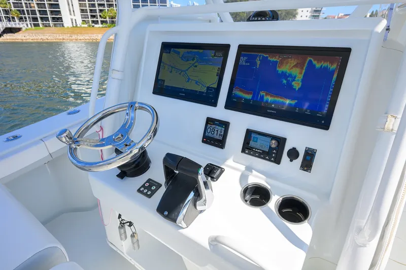 Slide: The Image of Yellowfin 34 - Helm 2023 Yellowfin 34 Offshore - 7680807