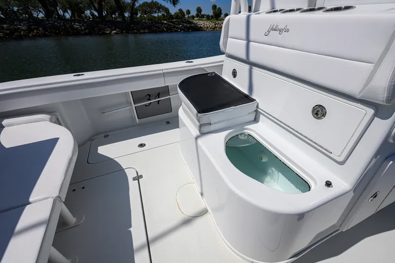 Slide: The Image of Yellowfin 34 - Cockpit 2023 Yellowfin 34 Offshore - 7680815