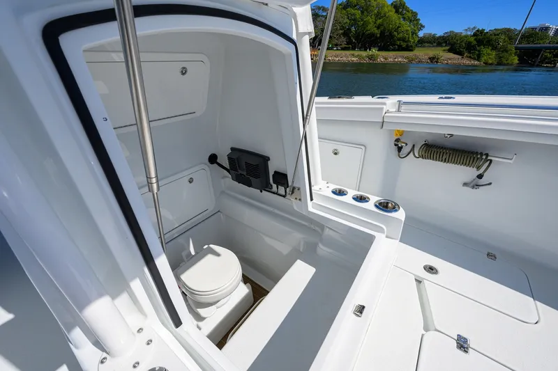 Slide: The Image of Yellowfin 34 - Head 2023 Yellowfin 34 Offshore - 7680801