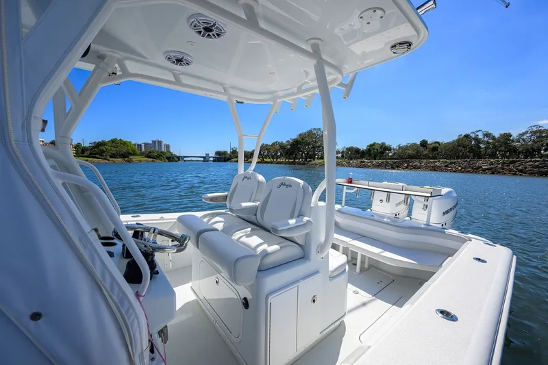 Slide: The Image of Yellowfin 34 - Helm Seating 2023 Yellowfin 34 Offshore - 7680812