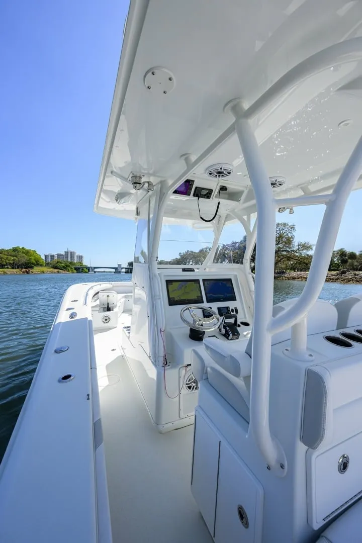 Slide: The Image of Yellowfin 34 - Helm 2023 Yellowfin 34 Offshore - 7680803
