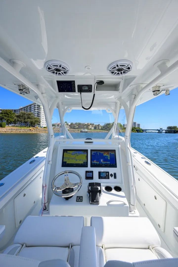 Slide: The Image of Yellowfin 34 - Helm 2023 Yellowfin 34 Offshore - 7680806