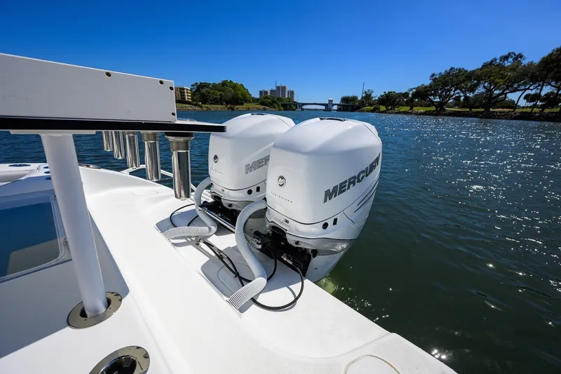 Slide: The Image of Yellowfin 34 - Engines 2023 Yellowfin 34 Offshore - 7680826