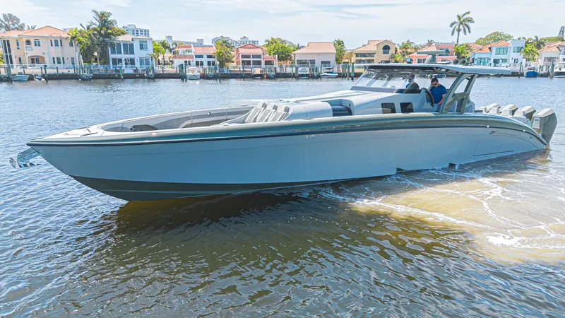 Slide: The Image of Midnight Express 52 Vitesse 2025 - 6055363