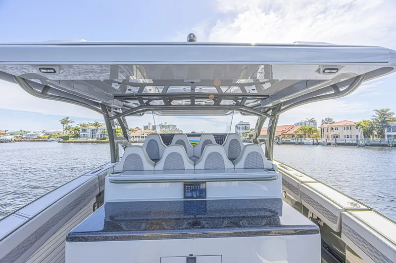 Slide: The Image of Midnight Express 52 Vitesse 2025 - 6055385