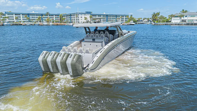 Slide: The Image of Midnight Express 52 Vitesse 2025 - 6055365