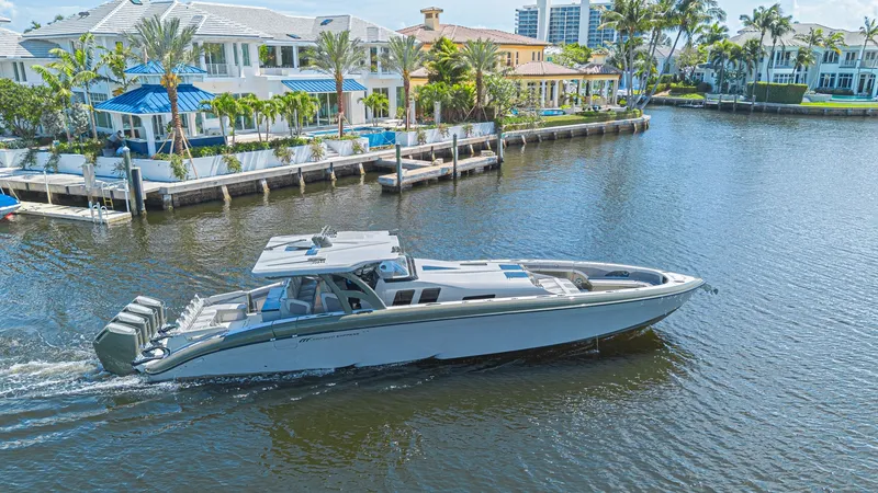 Slide: The Image of Midnight Express 52 Vitesse 2025 - 6055369