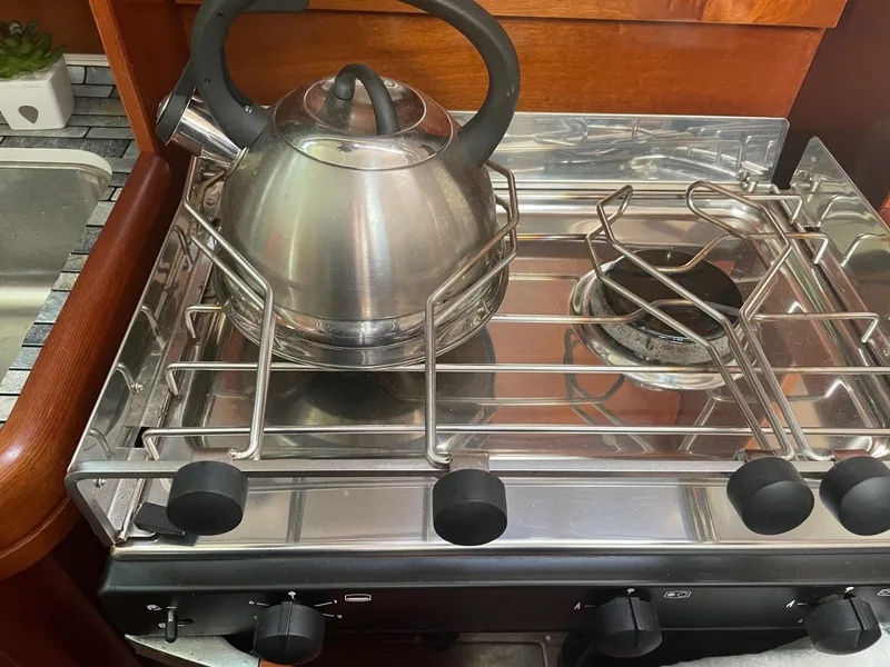 Slide: The Image of Beneteau 42 CC 2005 - 6000463