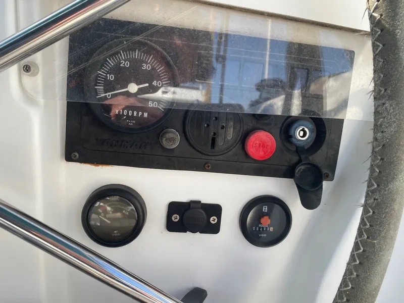 Slide: The Image of Beneteau 42 CC 2005 - 6000446