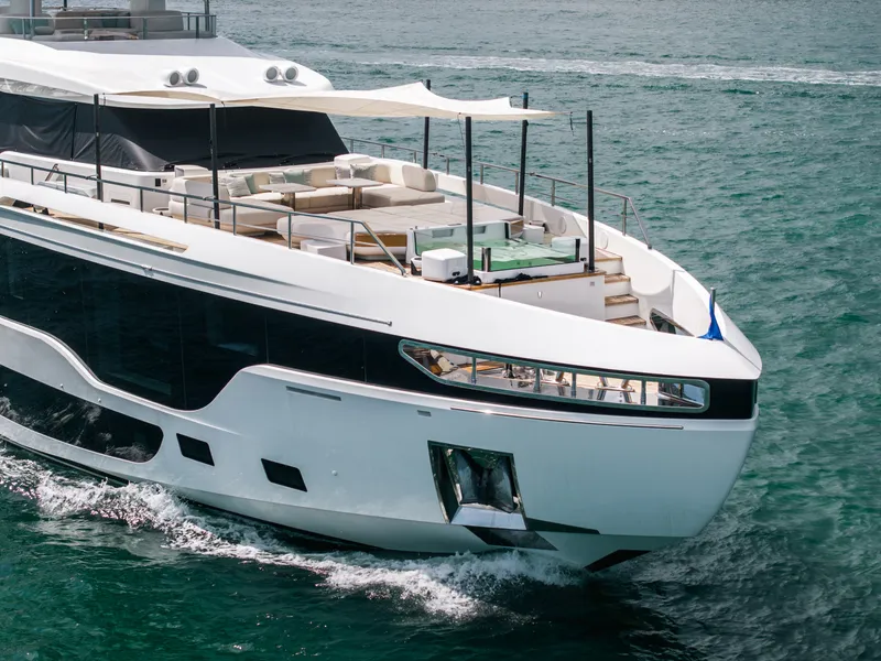 Slide: The Image of Azimut 36 METER 2024 - 6000614