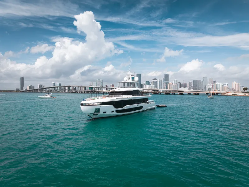 Slide: The Image of Azimut 36 METER 2024 - 6000587