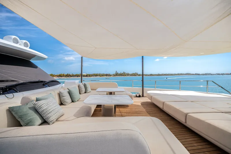 Slide: The Image of Azimut 36 METER 2024 - 6000626