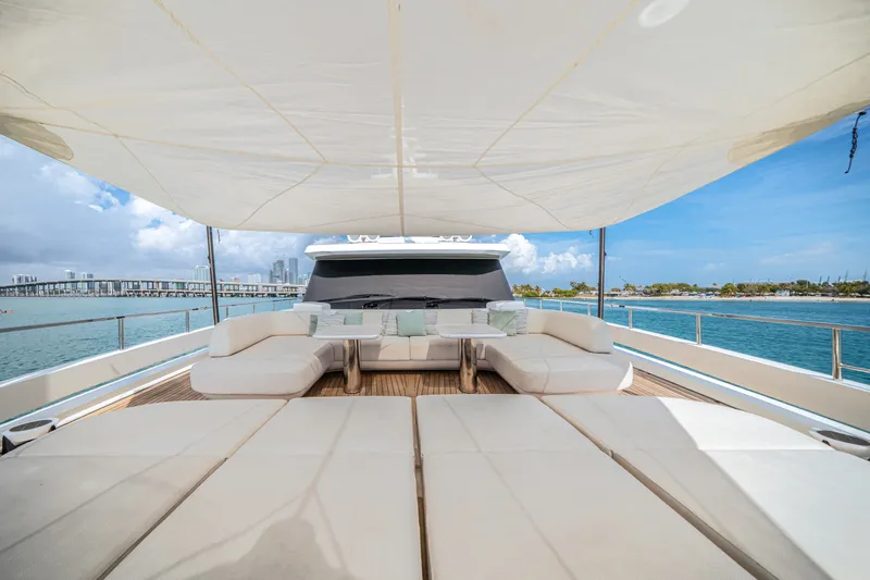 Slide: The Image of Azimut 36 METER 2024 - 6000627