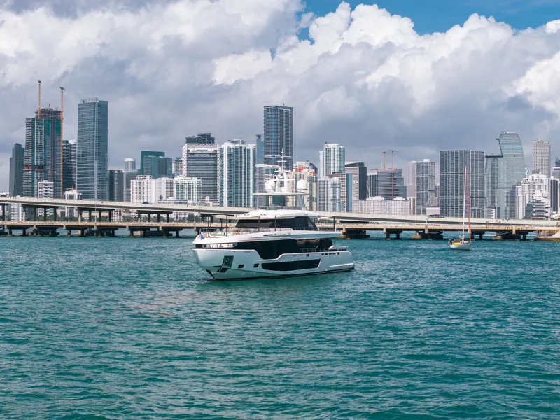 Slide: The Image of Azimut 36 METER 2024 - 6000592