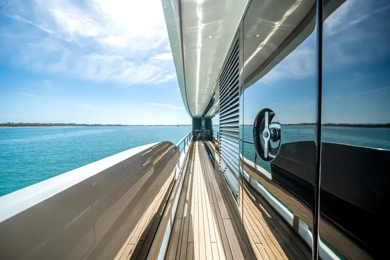 Slide: The Image of Azimut AZ36 2024 - 6000624