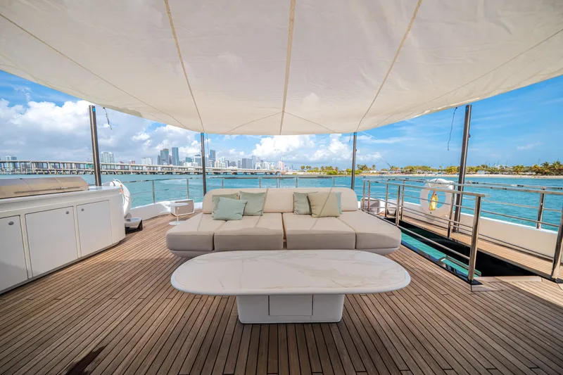 Slide: The Image of Azimut AZ36 2024 - 6000635