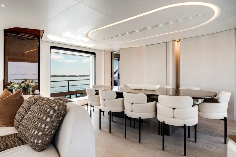 Slide: The Image of Azimut AZ36 2024 - 6000655