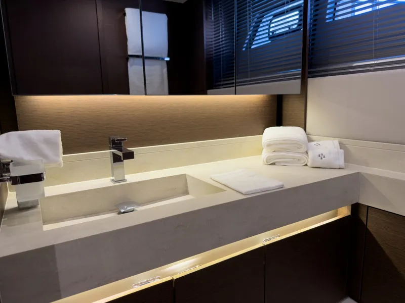 Slide: The Image of Prestige 520 2023 - 6014579