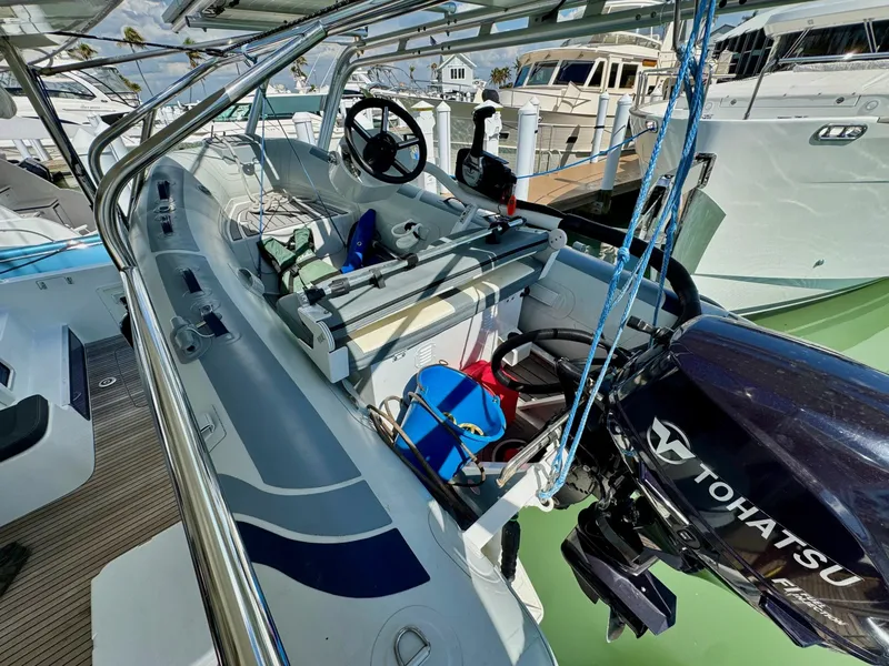 Slide: The Image of Lagoon 42 2020 - 6001799