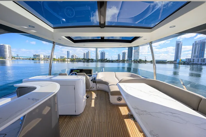 Slide: The Image of Azimut 78 - DT78 - Flybridge 2024 Azimut 78 Fly - DT78 - 7674031