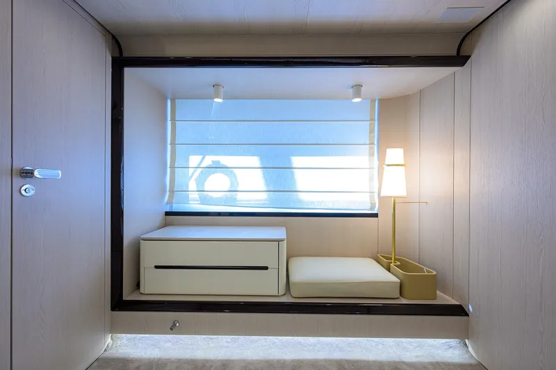 Slide: The Image of Azimut Fly 78 2024 - 6001901