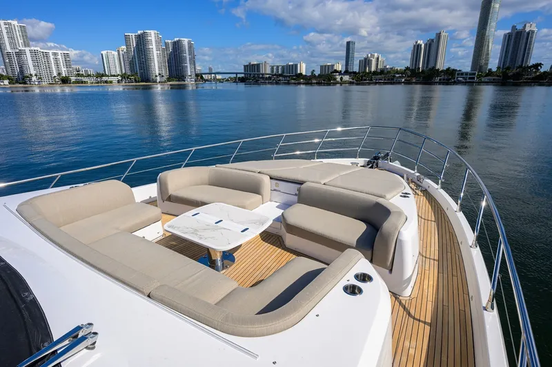 Slide: The Image of Azimut 78 - DT78 - Bow Seating 2024 Azimut 78 Fly - DT78 - 7673970