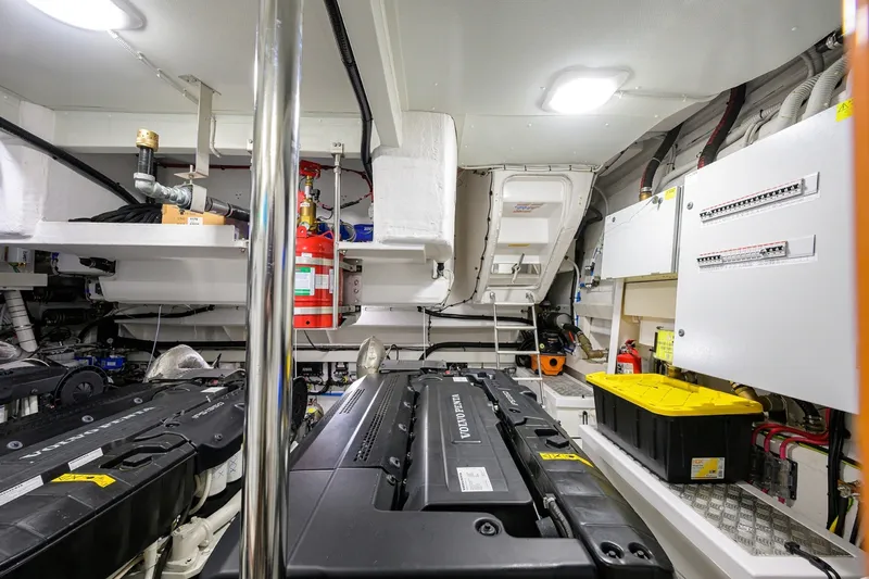 Slide: The Image of Azimut 78 - DT78 - Engine Room 2024 Azimut 78 Fly - DT78 - 7674046