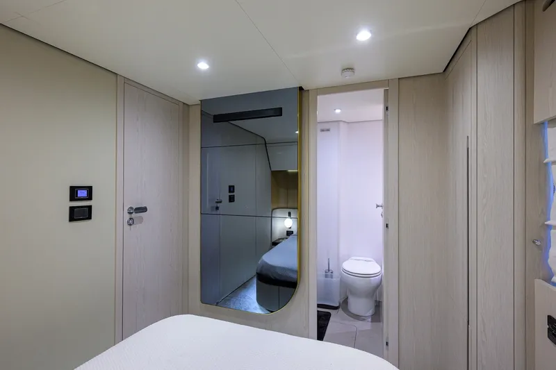 Slide: The Image of Azimut 78 - DT78 - Guest Stateroom 2024 Azimut 78 Fly - DT78 - 7674010