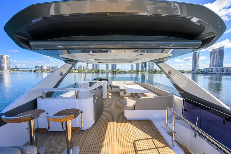 Slide: The Image of Azimut 78 - DT78 - Flybridge 2024 Azimut 78 Fly - DT78 - 7674024