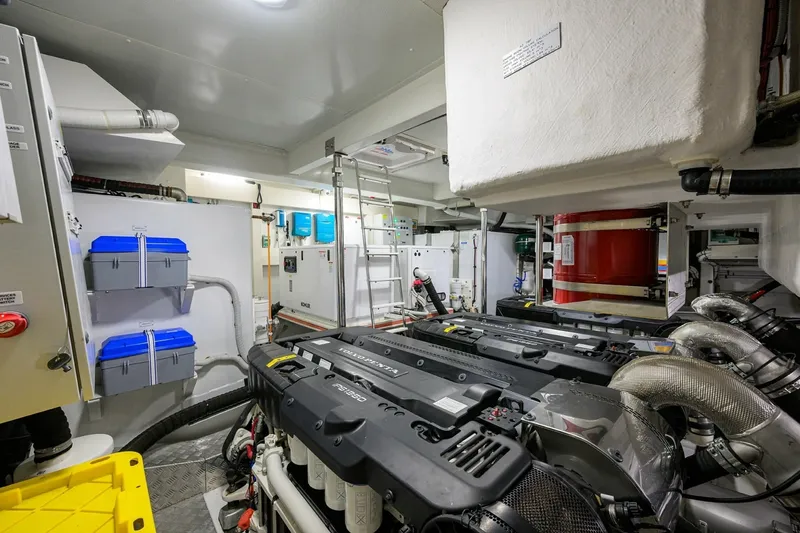 Slide: The Image of Azimut 78 - DT78 - Engine Room 2024 Azimut 78 Fly - DT78 - 7674042
