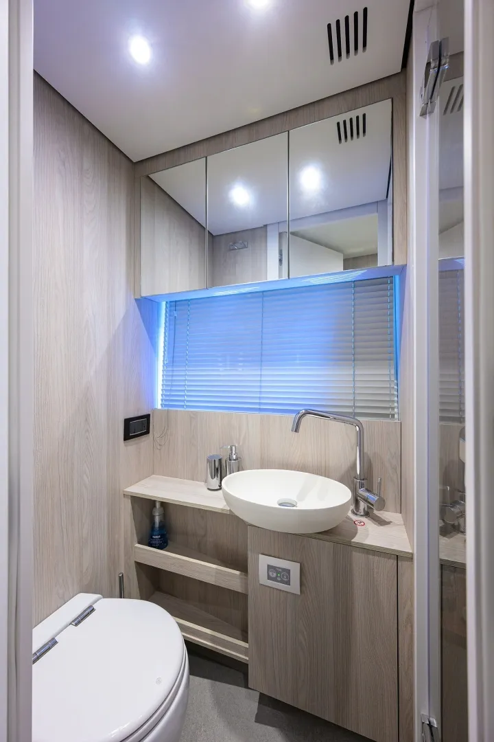 Slide: The Image of Azimut 78 - DT78 - Crew Head 2024 Azimut 78 Fly - DT78 - 7674017