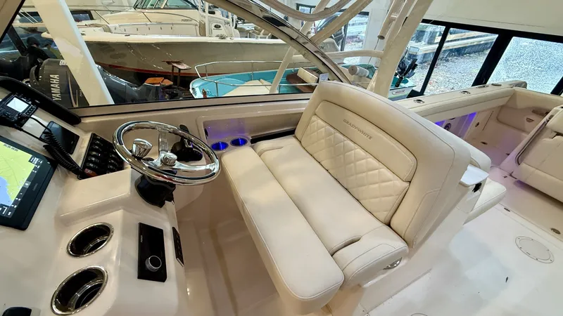 Slide: The Image of Grady-White Freedom 285 2023 - 6002217